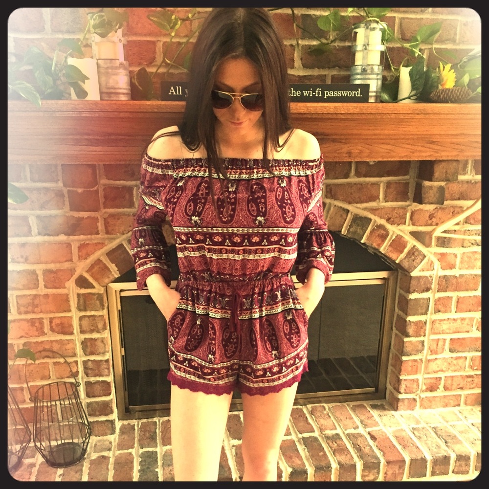 Forever 21 paisley design Romper sz Med